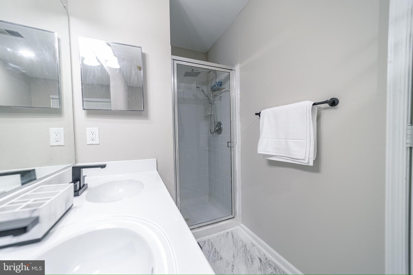 3983 CRESSIDA PL, WOODBRIDGE, Virginia 22192, 3 Bedrooms Bedrooms, ,2 BathroomsBathrooms,Residential,For sale,3983 CRESSIDA PL,VAPW2095016 MLS # VAPW2095016