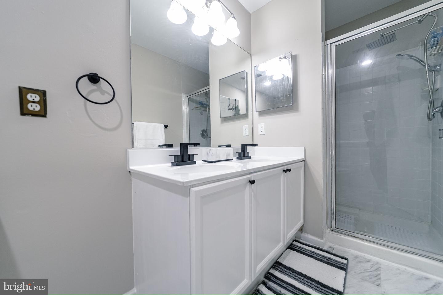 3983 CRESSIDA PL, WOODBRIDGE, Virginia 22192, 3 Bedrooms Bedrooms, ,2 BathroomsBathrooms,Residential,For sale,3983 CRESSIDA PL,VAPW2095016 MLS # VAPW2095016