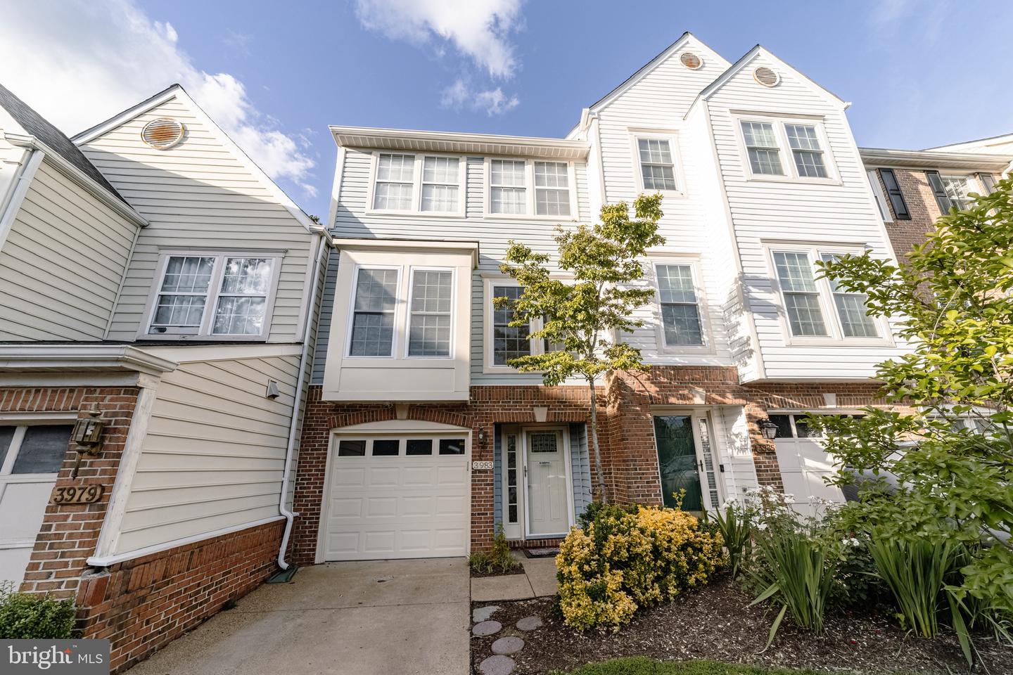 3983 CRESSIDA PL, WOODBRIDGE, Virginia 22192, 3 Bedrooms Bedrooms, ,2 BathroomsBathrooms,Residential,For sale,3983 CRESSIDA PL,VAPW2095016 MLS # VAPW2095016