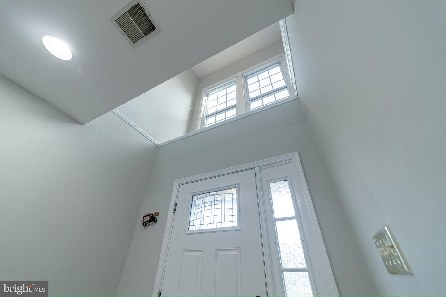 3983 CRESSIDA PL, WOODBRIDGE, Virginia 22192, 3 Bedrooms Bedrooms, ,2 BathroomsBathrooms,Residential,For sale,3983 CRESSIDA PL,VAPW2095016 MLS # VAPW2095016