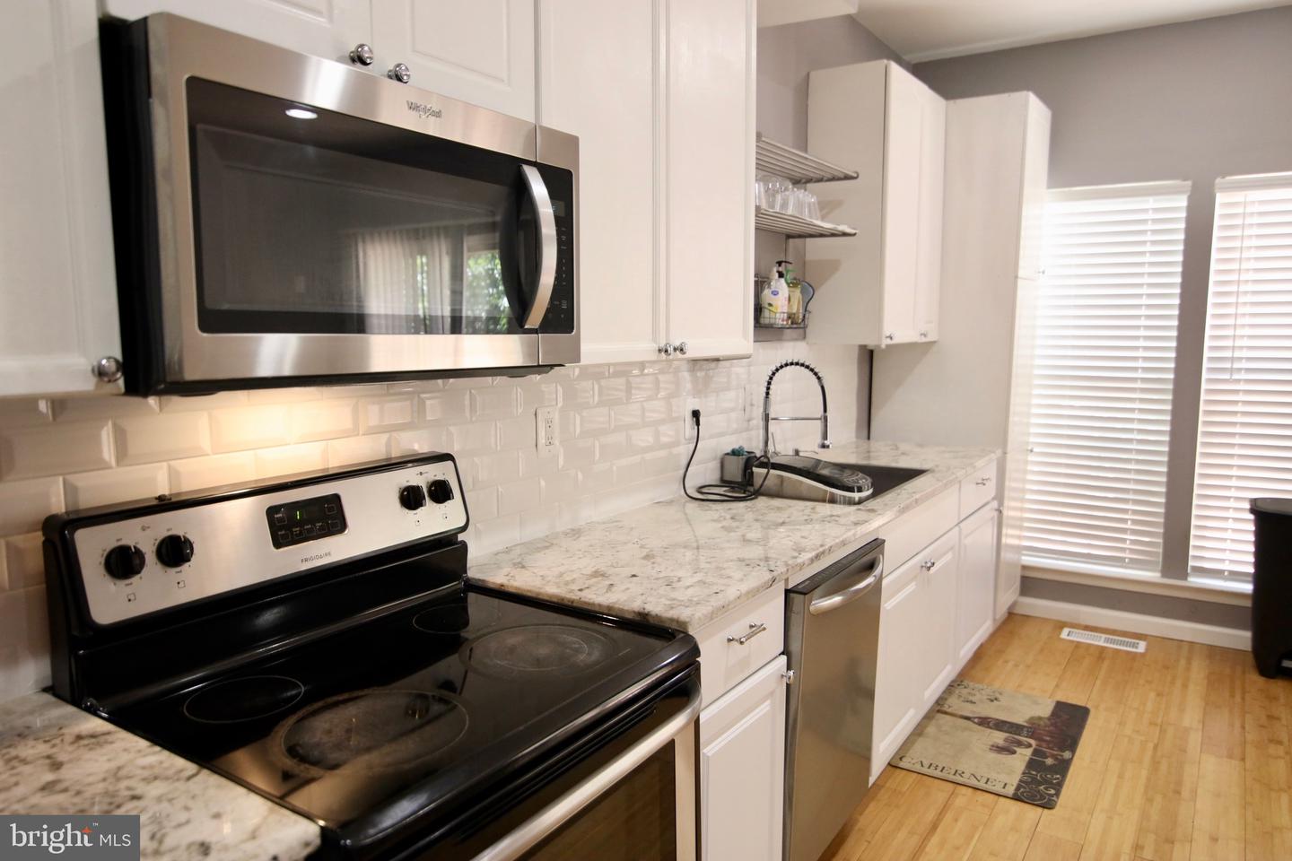 3983 CRESSIDA PL, WOODBRIDGE, Virginia 22192, 3 Bedrooms Bedrooms, ,2 BathroomsBathrooms,Residential,For sale,3983 CRESSIDA PL,VAPW2095016 MLS # VAPW2095016