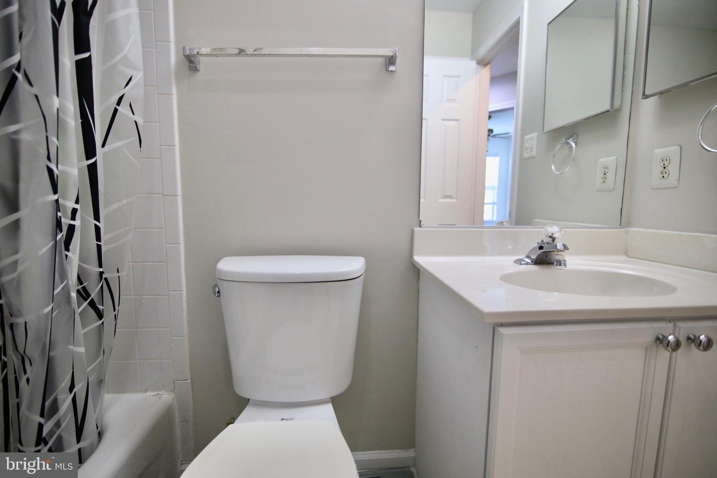 3983 CRESSIDA PL, WOODBRIDGE, Virginia 22192, 3 Bedrooms Bedrooms, ,2 BathroomsBathrooms,Residential,For sale,3983 CRESSIDA PL,VAPW2095016 MLS # VAPW2095016