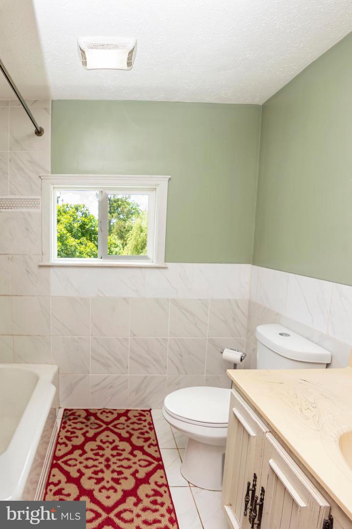 10488 OLD CAROLINA RD, MIDLAND, Virginia 22728, 3 Bedrooms Bedrooms, ,2 BathroomsBathrooms,Residential,For sale,10488 OLD CAROLINA RD,VAFQ2016800 MLS # VAFQ2016800
