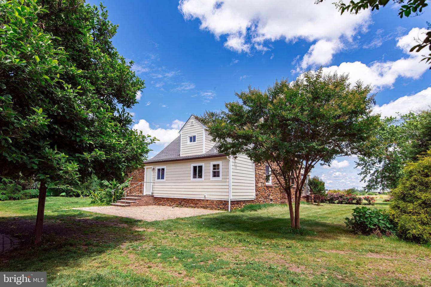 10488 OLD CAROLINA RD, MIDLAND, Virginia 22728, 3 Bedrooms Bedrooms, ,2 BathroomsBathrooms,Residential,For sale,10488 OLD CAROLINA RD,VAFQ2016800 MLS # VAFQ2016800