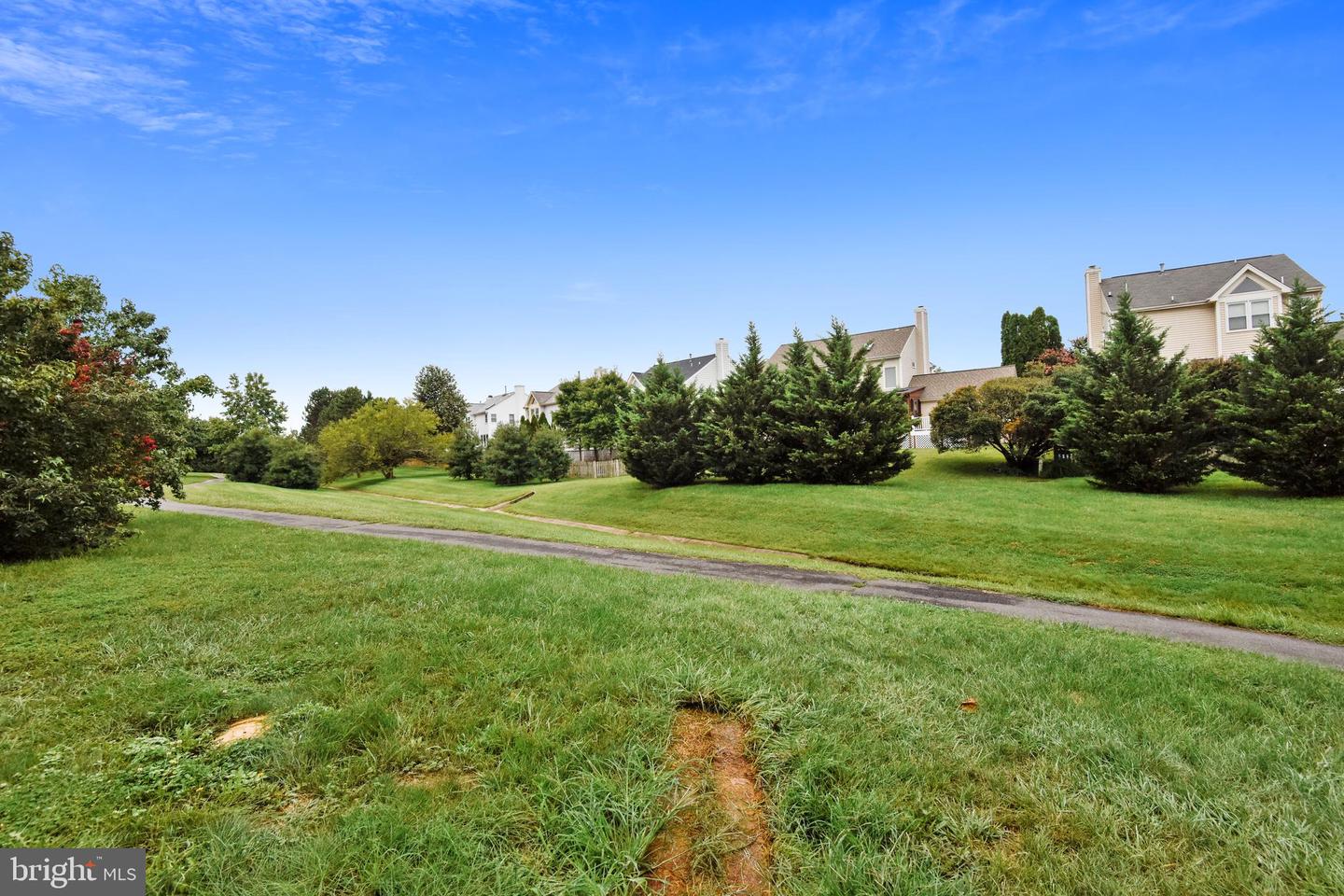 44049 FERNCLIFF TER, ASHBURN, Virginia 20147, 3 Bedrooms Bedrooms, ,2 BathroomsBathrooms,Residential,For sale,44049 FERNCLIFF TER,VALO2100130 MLS # VALO2100130