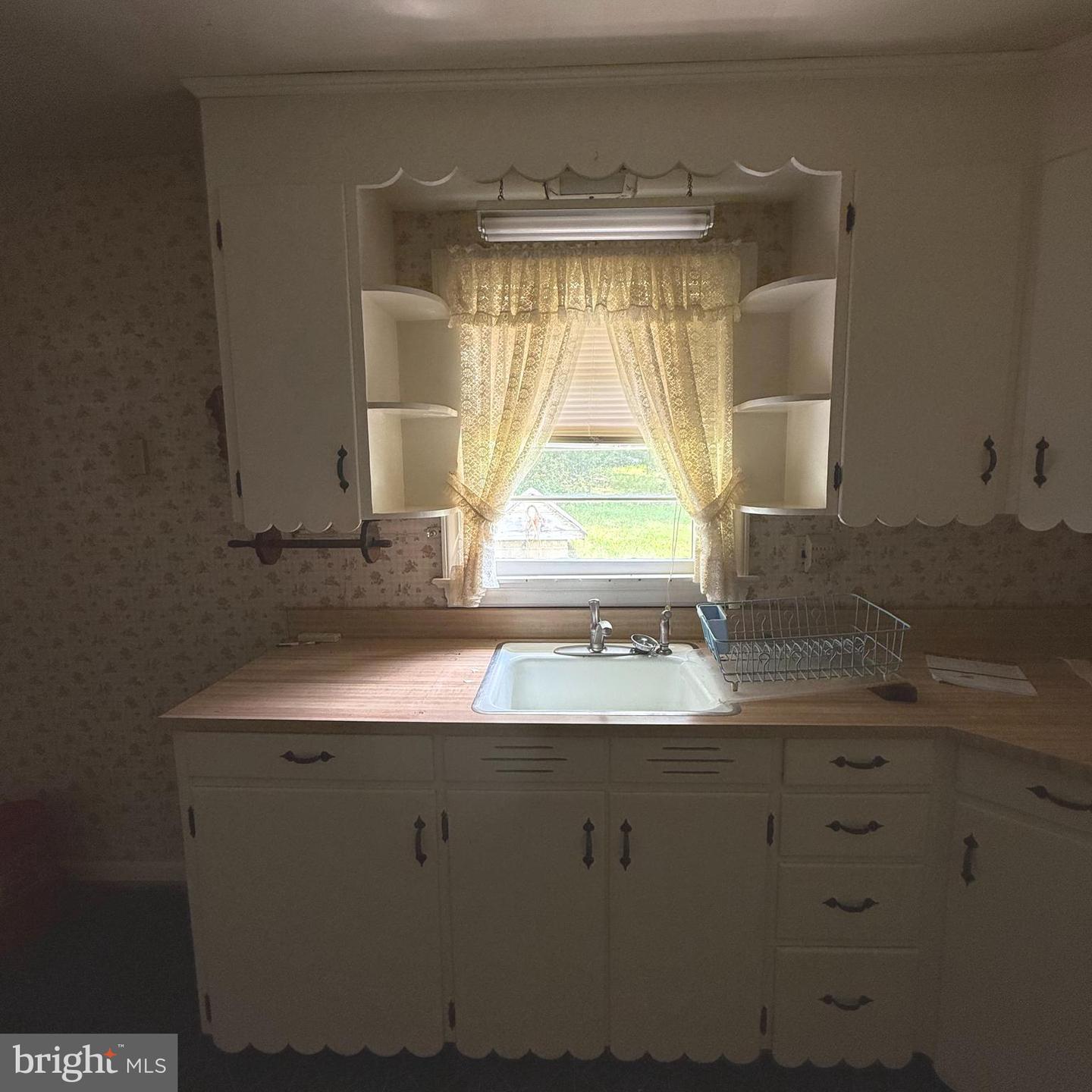 10619 CATHARPIN RD, SPOTSYLVANIA, Virginia 22551, 4 Bedrooms Bedrooms, ,1 BathroomBathrooms,Residential,For sale,10619 CATHARPIN RD,VASP2034824 MLS # VASP2034824