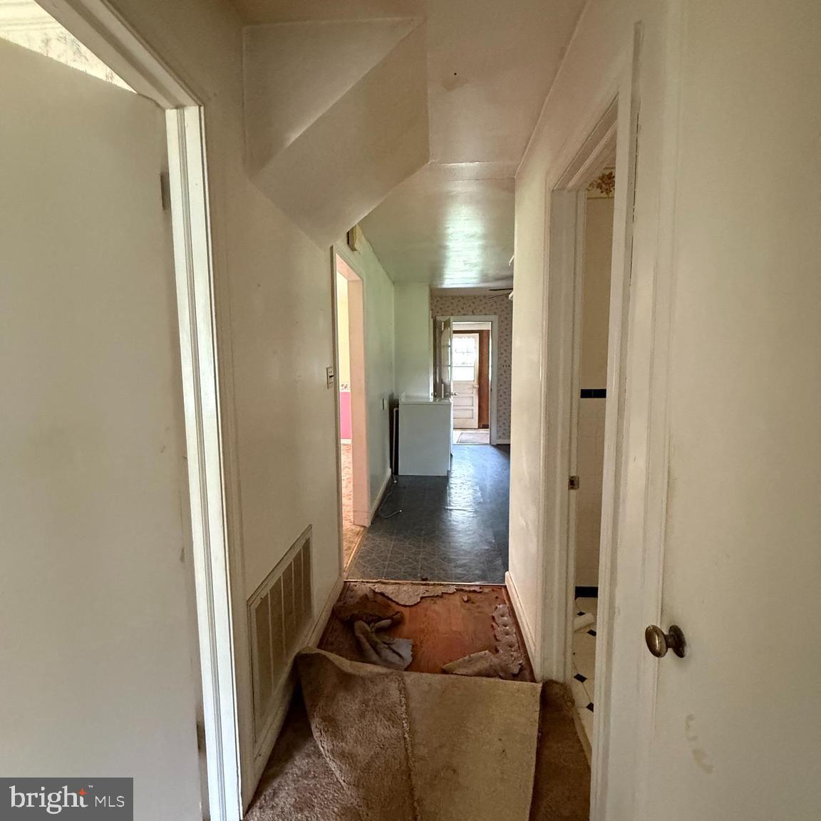 10619 CATHARPIN RD, SPOTSYLVANIA, Virginia 22551, 4 Bedrooms Bedrooms, ,1 BathroomBathrooms,Residential,For sale,10619 CATHARPIN RD,VASP2034824 MLS # VASP2034824