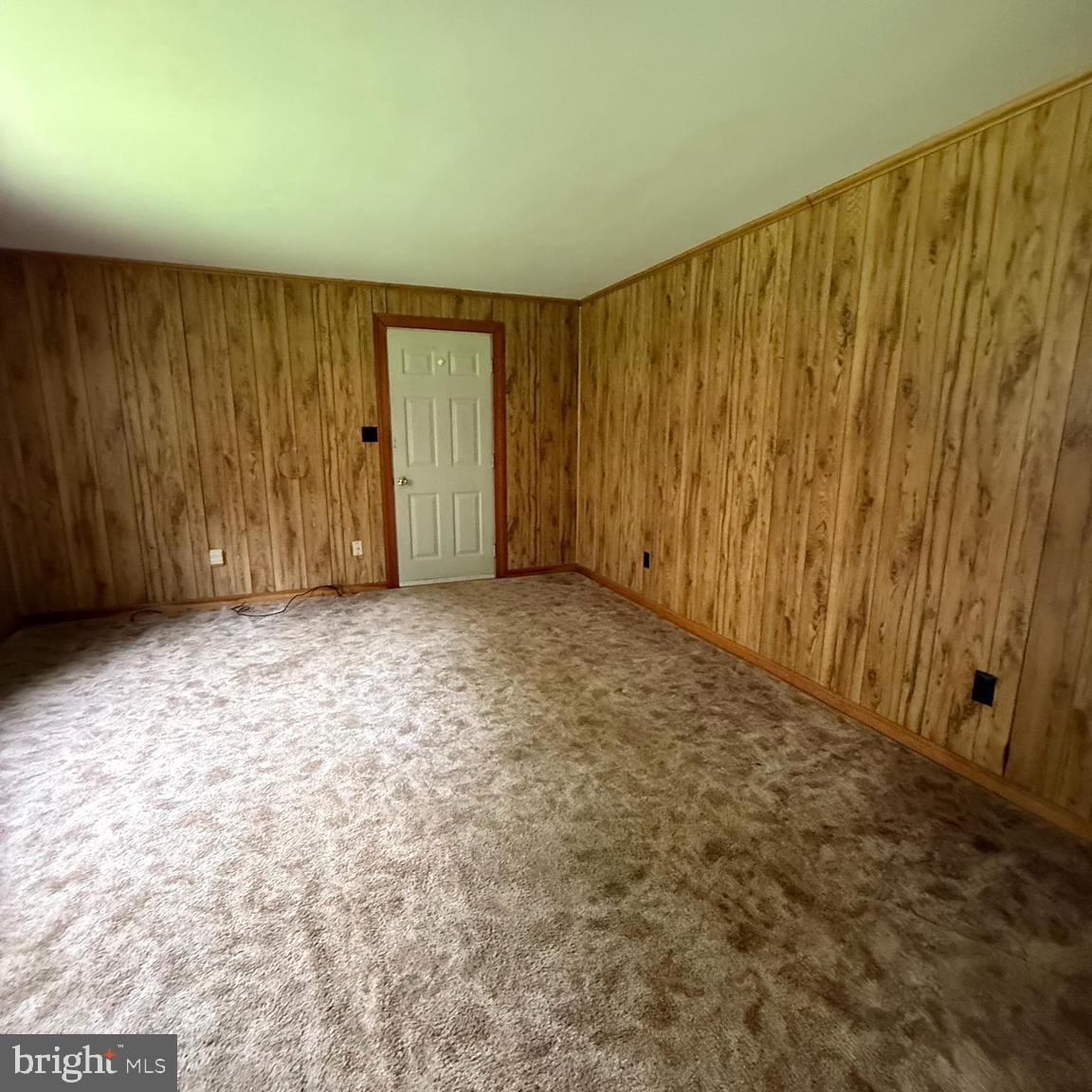 10619 CATHARPIN RD, SPOTSYLVANIA, Virginia 22551, 4 Bedrooms Bedrooms, ,1 BathroomBathrooms,Residential,For sale,10619 CATHARPIN RD,VASP2034824 MLS # VASP2034824