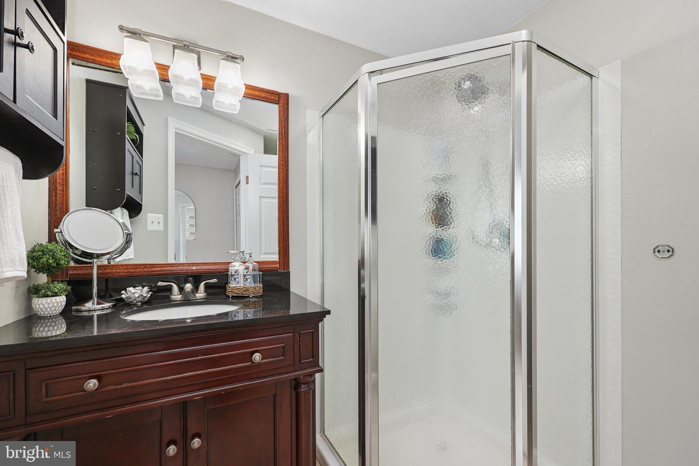 6366 BONHAM PL, CENTREVILLE, Virginia 20121, 3 Bedrooms Bedrooms, ,2 BathroomsBathrooms,Residential,For sale,6366 BONHAM PL,VAFX2256404 MLS # VAFX2256404