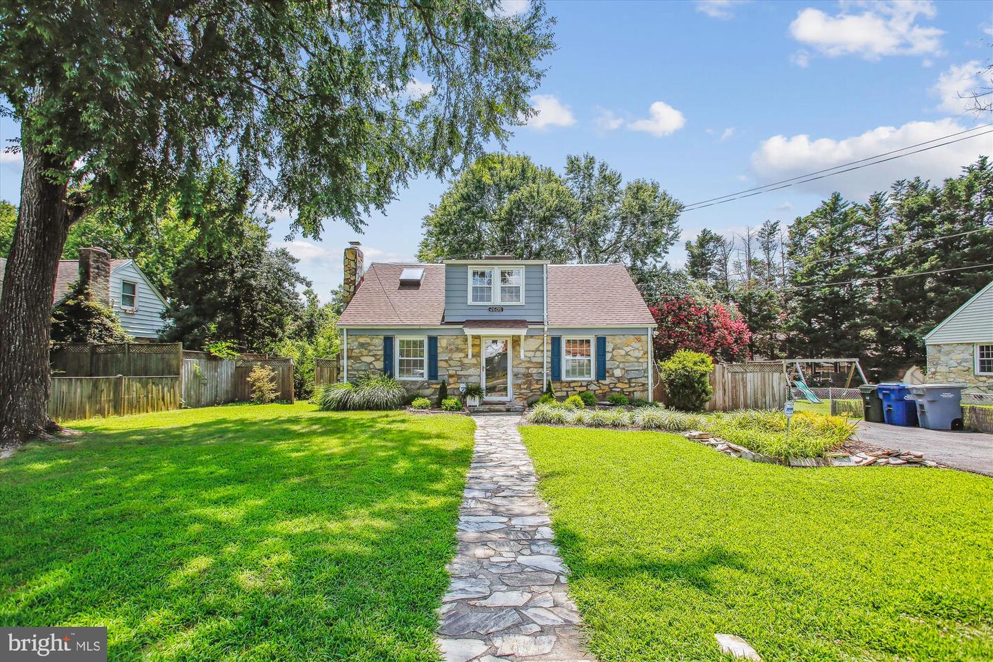 2605 POPKINS LN, ALEXANDRIA, Virginia 22306, 3 Bedrooms Bedrooms, 9 Rooms Rooms,2 BathroomsBathrooms,Residential,For sale,2605 POPKINS LN,VAFX2256456 MLS # VAFX2256456