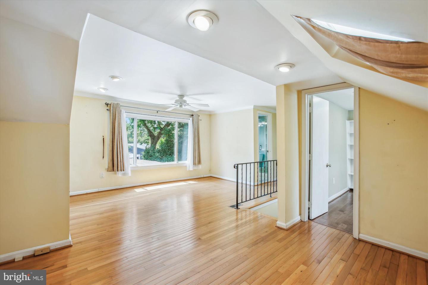 2605 POPKINS LN, ALEXANDRIA, Virginia 22306, 3 Bedrooms Bedrooms, 9 Rooms Rooms,2 BathroomsBathrooms,Residential,For sale,2605 POPKINS LN,VAFX2256456 MLS # VAFX2256456