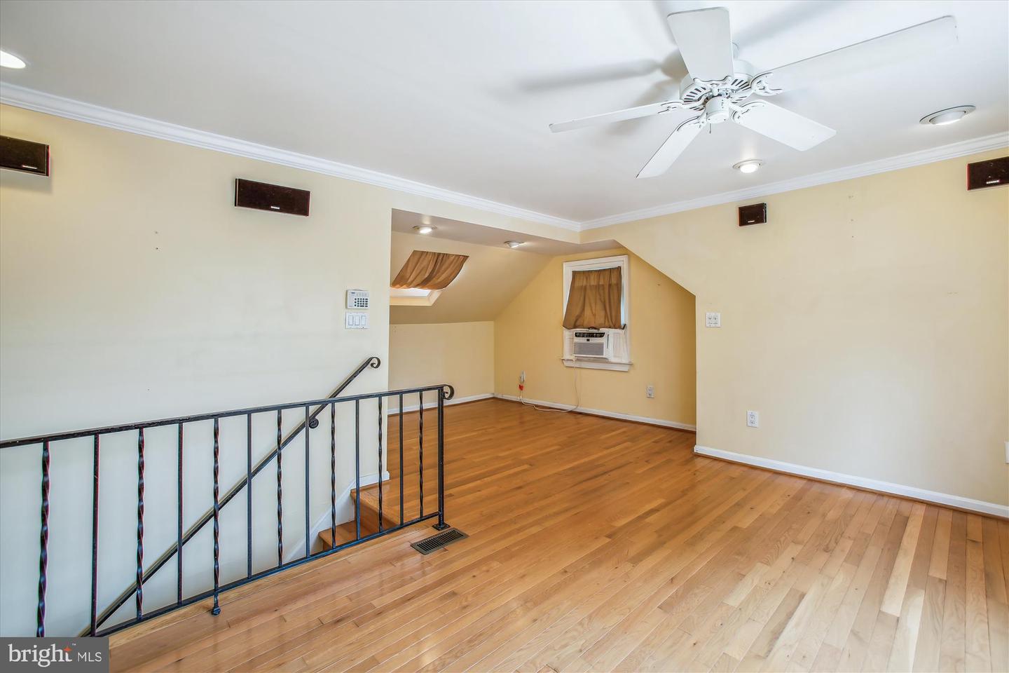 2605 POPKINS LN, ALEXANDRIA, Virginia 22306, 3 Bedrooms Bedrooms, 9 Rooms Rooms,2 BathroomsBathrooms,Residential,For sale,2605 POPKINS LN,VAFX2256456 MLS # VAFX2256456