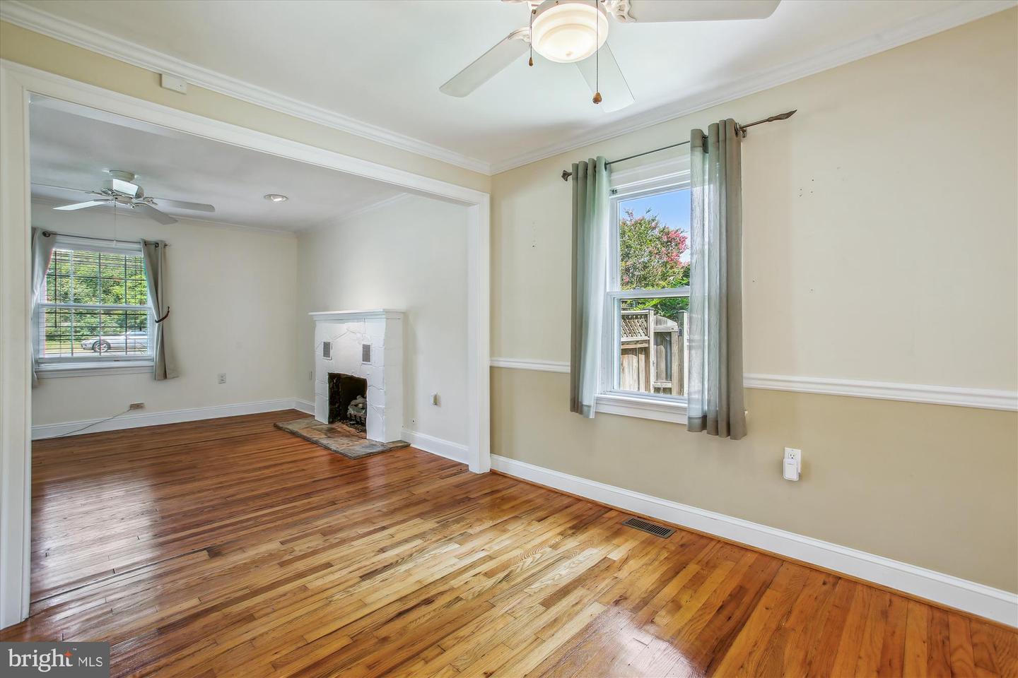 2605 POPKINS LN, ALEXANDRIA, Virginia 22306, 3 Bedrooms Bedrooms, 9 Rooms Rooms,2 BathroomsBathrooms,Residential,For sale,2605 POPKINS LN,VAFX2256456 MLS # VAFX2256456