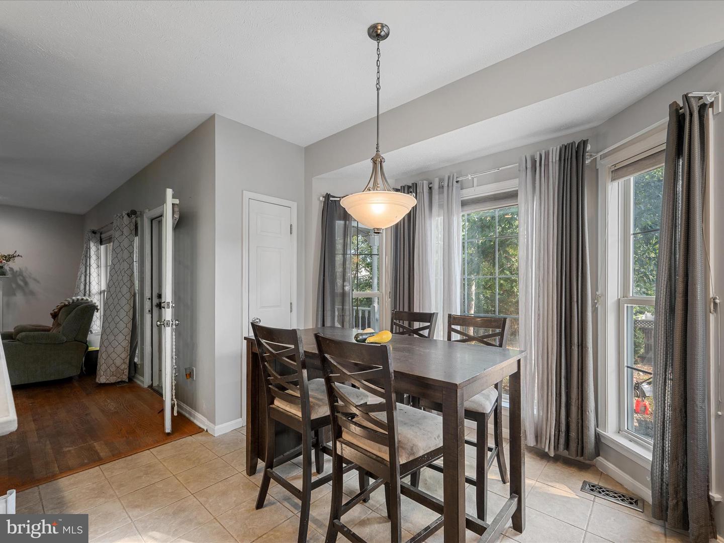 214 CAVALRY DR, WINCHESTER, Virginia 22602, 4 Bedrooms Bedrooms, ,2 BathroomsBathrooms,Residential,For sale,214 CAVALRY DR,VAFV2035550 MLS # VAFV2035550