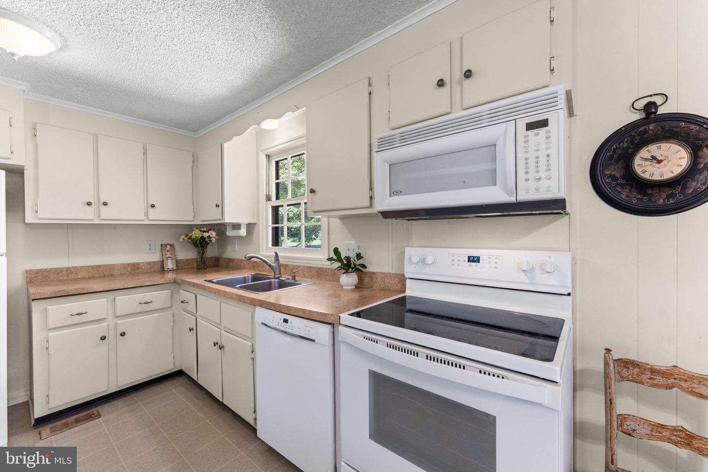 255 COLORADO DR, HEATHSVILLE, Virginia 22473, 3 Bedrooms Bedrooms, 5 Rooms Rooms,2 BathroomsBathrooms,Residential,For sale,255 COLORADO DR,VANV2001688 MLS # VANV2001688