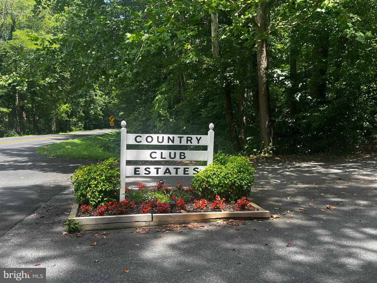 123 COUNTRY CLUB DR, STANARDSVILLE, Virginia 22973, 4 Bedrooms Bedrooms, 7 Rooms Rooms,3 BathroomsBathrooms,Residential,For sale,123 COUNTRY CLUB DR,VAGR2000744 MLS # VAGR2000744