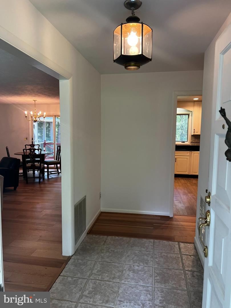 123 COUNTRY CLUB DR, STANARDSVILLE, Virginia 22973, 4 Bedrooms Bedrooms, 7 Rooms Rooms,3 BathroomsBathrooms,Residential,For sale,123 COUNTRY CLUB DR,VAGR2000744 MLS # VAGR2000744