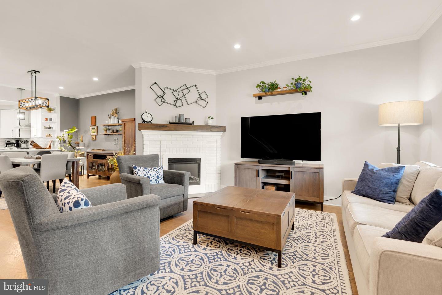 4502 NEW HAMPSHIRE AVE NW, WASHINGTON, District Of Columbia 20011, 4 Bedrooms Bedrooms, ,3 BathroomsBathrooms,Residential,For sale,4502 NEW HAMPSHIRE AVE NW,DCDC2211680 MLS # DCDC2211680