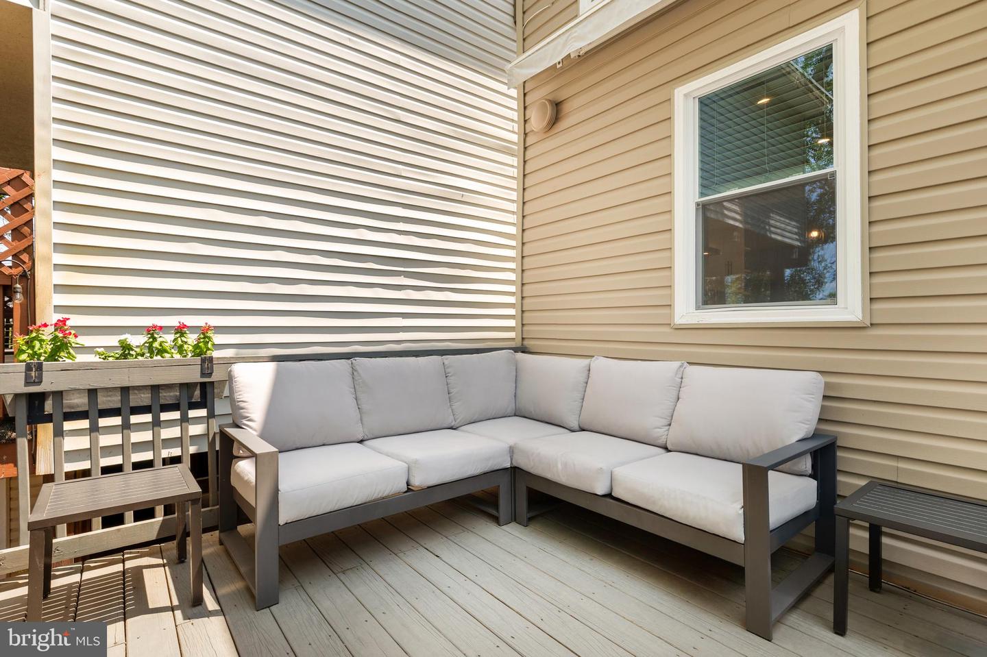 4502 NEW HAMPSHIRE AVE NW, WASHINGTON, District Of Columbia 20011, 4 Bedrooms Bedrooms, ,3 BathroomsBathrooms,Residential,For sale,4502 NEW HAMPSHIRE AVE NW,DCDC2211680 MLS # DCDC2211680