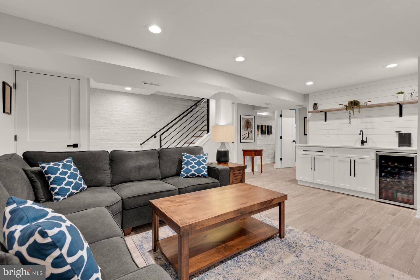 4502 NEW HAMPSHIRE AVE NW, WASHINGTON, District Of Columbia 20011, 4 Bedrooms Bedrooms, ,3 BathroomsBathrooms,Residential,For sale,4502 NEW HAMPSHIRE AVE NW,DCDC2211680 MLS # DCDC2211680
