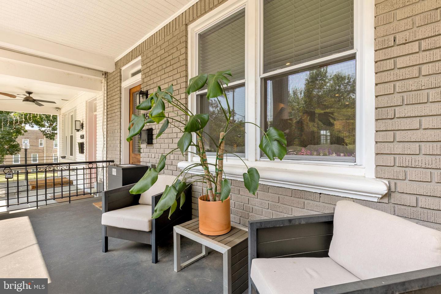 4502 NEW HAMPSHIRE AVE NW, WASHINGTON, District Of Columbia 20011, 4 Bedrooms Bedrooms, ,3 BathroomsBathrooms,Residential,For sale,4502 NEW HAMPSHIRE AVE NW,DCDC2211680 MLS # DCDC2211680