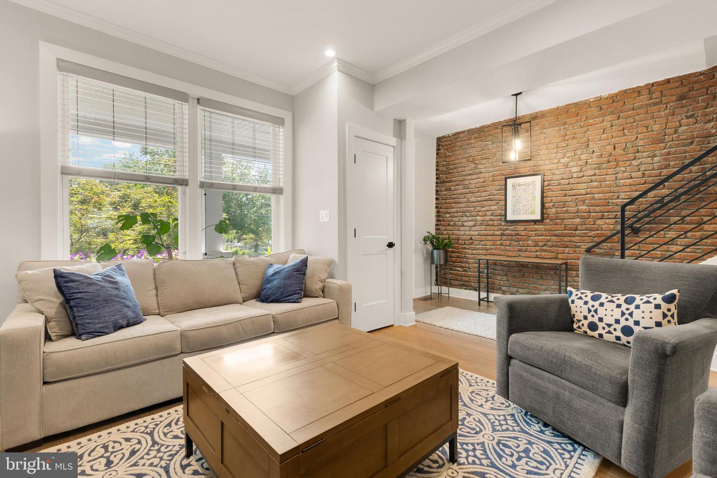 4502 NEW HAMPSHIRE AVE NW, WASHINGTON, District Of Columbia 20011, 4 Bedrooms Bedrooms, ,3 BathroomsBathrooms,Residential,For sale,4502 NEW HAMPSHIRE AVE NW,DCDC2211680 MLS # DCDC2211680