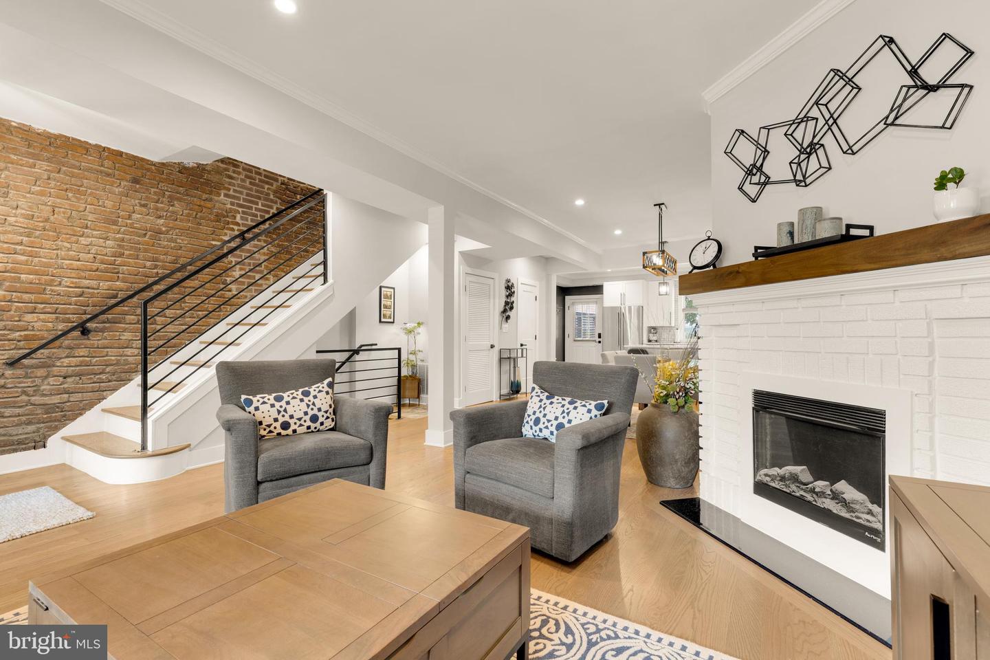 4502 NEW HAMPSHIRE AVE NW, WASHINGTON, District Of Columbia 20011, 4 Bedrooms Bedrooms, ,3 BathroomsBathrooms,Residential,For sale,4502 NEW HAMPSHIRE AVE NW,DCDC2211680 MLS # DCDC2211680