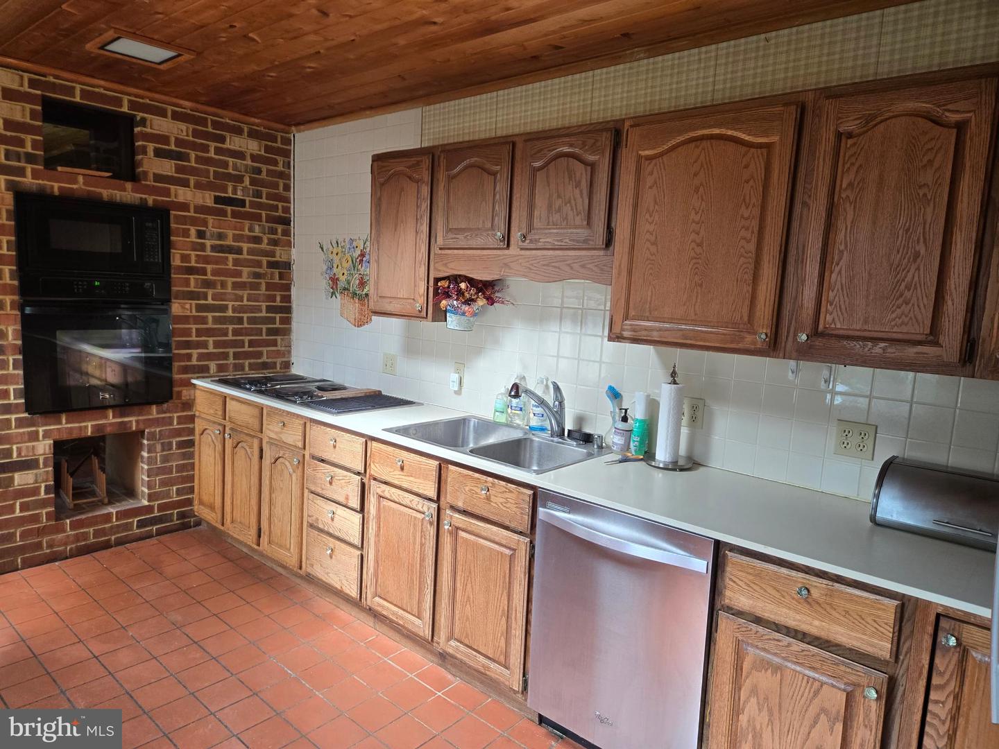 10722 SCOTT DR, FAIRFAX, Virginia 22030, 5 Bedrooms Bedrooms, ,2 BathroomsBathrooms,Residential,For sale,10722 SCOTT DR,VAFC2006680 MLS # VAFC2006680