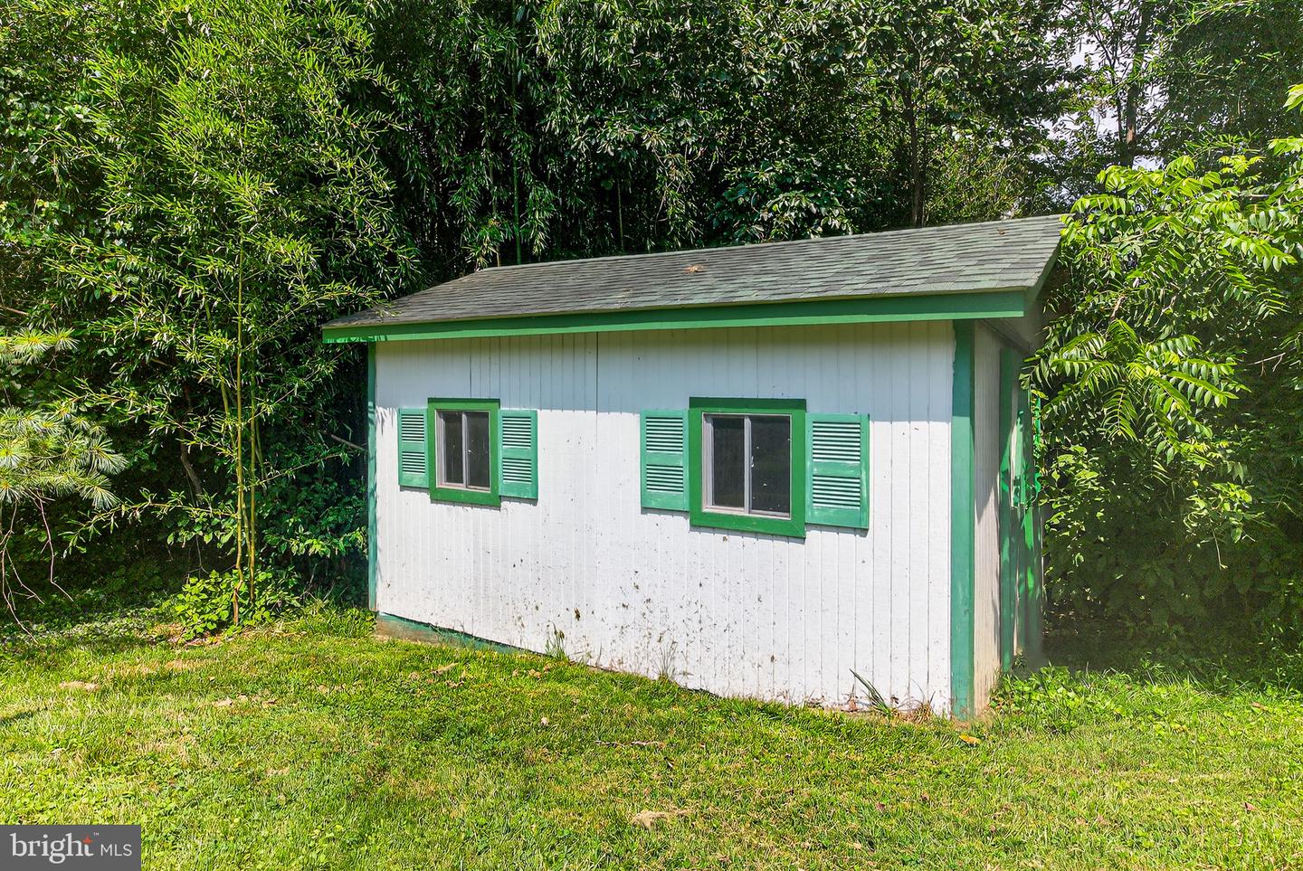 11299 RUSSELL RD, HILLSBORO, Virginia 20132, 3 Bedrooms Bedrooms, ,2 BathroomsBathrooms,Residential,For sale,11299 RUSSELL RD,VALO2103034 MLS # VALO2103034