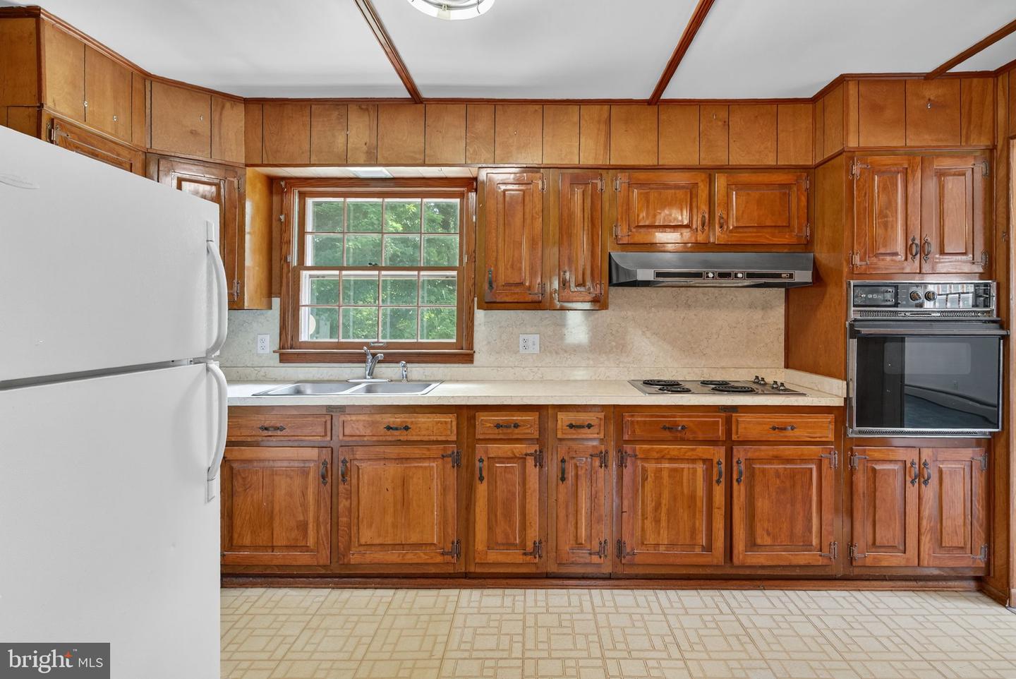 11299 RUSSELL RD, HILLSBORO, Virginia 20132, 3 Bedrooms Bedrooms, ,2 BathroomsBathrooms,Residential,For sale,11299 RUSSELL RD,VALO2103034 MLS # VALO2103034