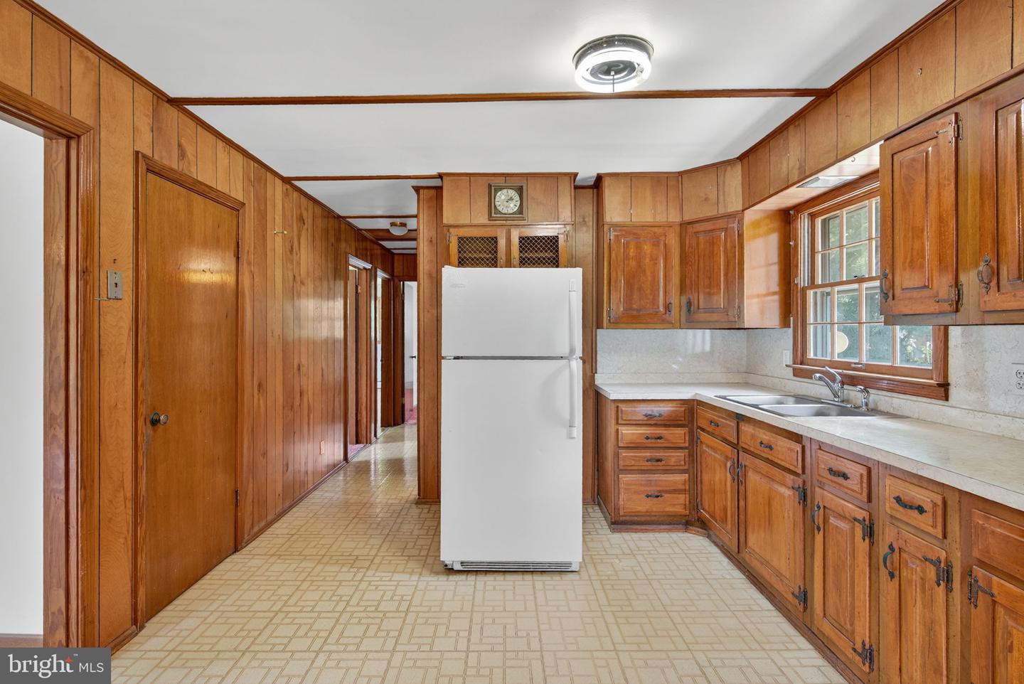 11299 RUSSELL RD, HILLSBORO, Virginia 20132, 3 Bedrooms Bedrooms, ,2 BathroomsBathrooms,Residential,For sale,11299 RUSSELL RD,VALO2103034 MLS # VALO2103034