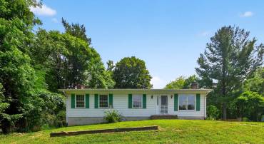 11299 RUSSELL RD, HILLSBORO, Virginia 20132, 3 Bedrooms Bedrooms, ,2 BathroomsBathrooms,Residential,For sale,11299 RUSSELL RD,VALO2103034 MLS # VALO2103034