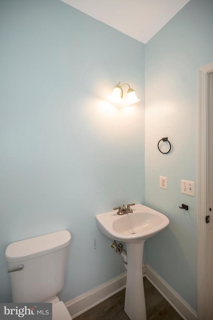 11135 KIRA CT, BEALETON, Virginia 22712, 6 Bedrooms Bedrooms, ,3 BathroomsBathrooms,Residential,For sale,11135 KIRA CT,VAFQ2017588 MLS # VAFQ2017588