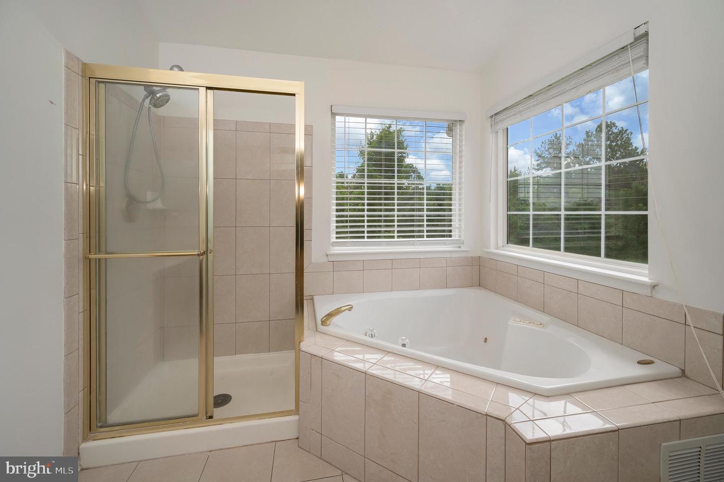 11135 KIRA CT, BEALETON, Virginia 22712, 6 Bedrooms Bedrooms, ,3 BathroomsBathrooms,Residential,For sale,11135 KIRA CT,VAFQ2017588 MLS # VAFQ2017588