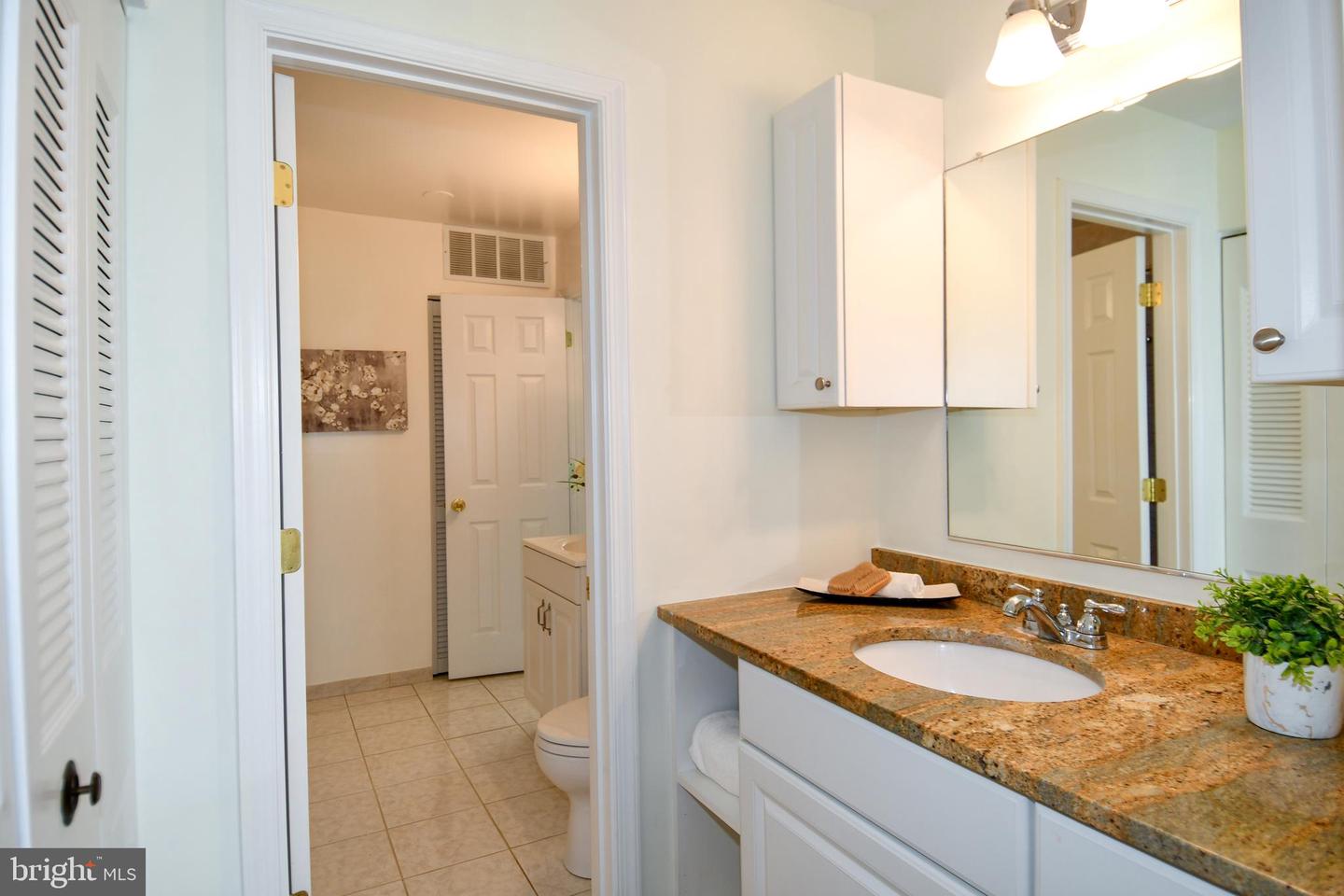 2797 YARLING CT, FALLS CHURCH, Virginia 22042, 2 Bedrooms Bedrooms, ,1 BathroomBathrooms,Residential,For sale,2797 YARLING CT,VAFX2257468 MLS # VAFX2257468