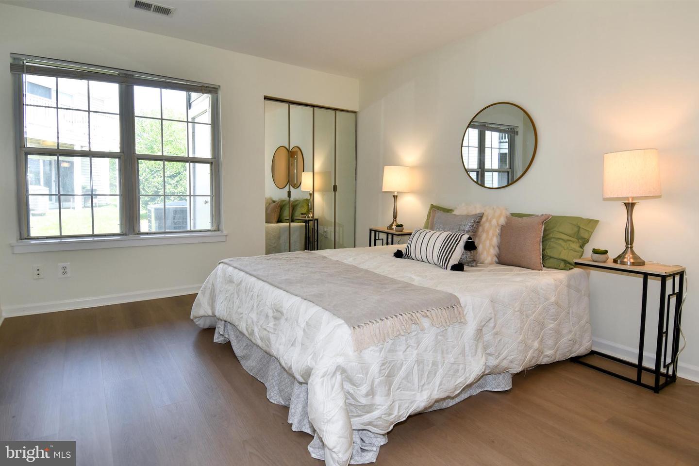 2797 YARLING CT, FALLS CHURCH, Virginia 22042, 2 Bedrooms Bedrooms, ,1 BathroomBathrooms,Residential,For sale,2797 YARLING CT,VAFX2257468 MLS # VAFX2257468