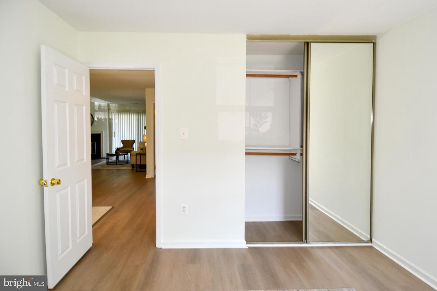 2797 YARLING CT, FALLS CHURCH, Virginia 22042, 2 Bedrooms Bedrooms, ,1 BathroomBathrooms,Residential,For sale,2797 YARLING CT,VAFX2257468 MLS # VAFX2257468