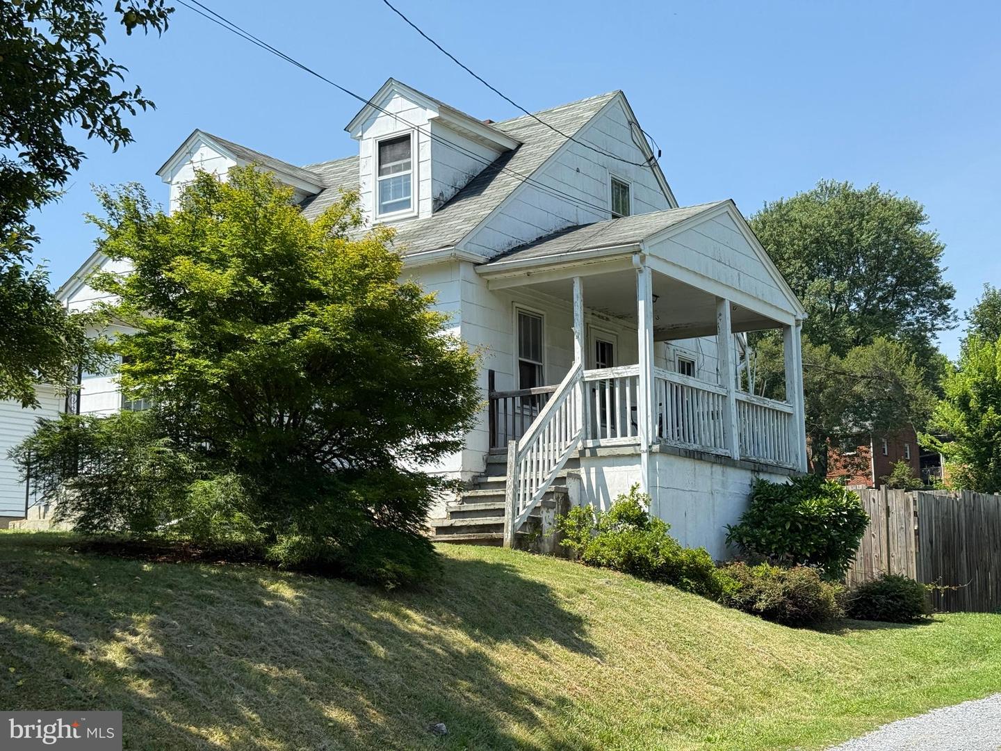 2531 HOCKMAN AVE, WINCHESTER, Virginia 22601, 2 Bedrooms Bedrooms, ,1 BathroomBathrooms,Residential,For sale,2531 HOCKMAN AVE,VAWI2008764 MLS # VAWI2008764