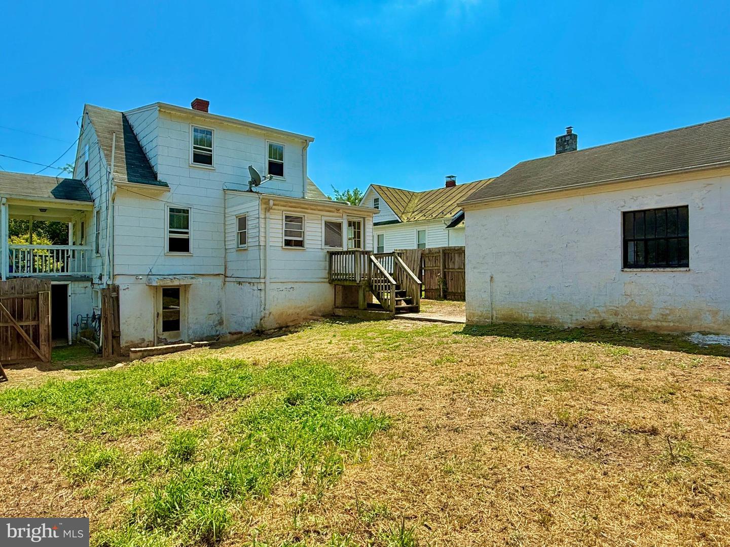 2531 HOCKMAN AVE, WINCHESTER, Virginia 22601, 2 Bedrooms Bedrooms, ,1 BathroomBathrooms,Residential,For sale,2531 HOCKMAN AVE,VAWI2008764 MLS # VAWI2008764