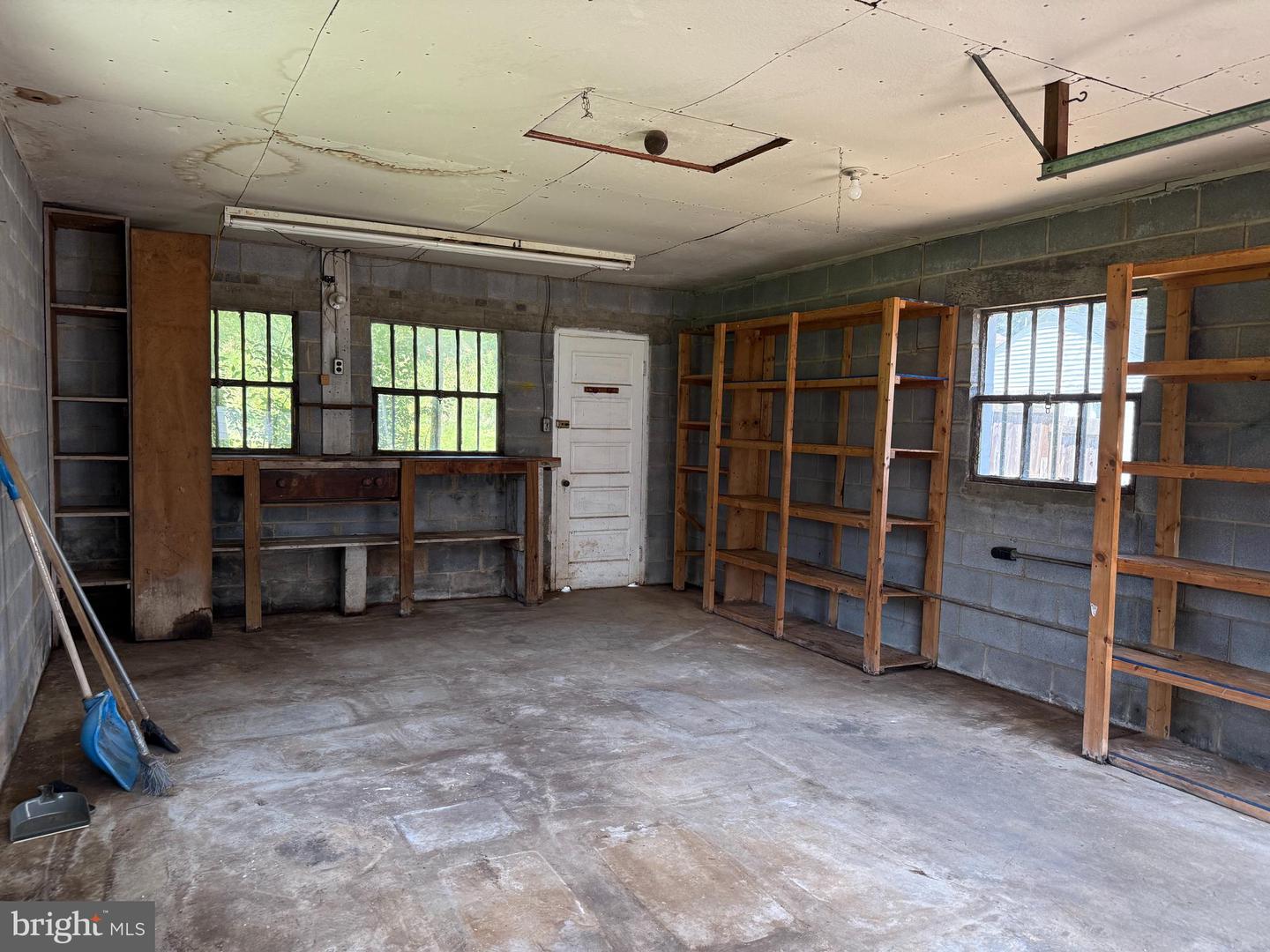 2531 HOCKMAN AVE, WINCHESTER, Virginia 22601, 2 Bedrooms Bedrooms, ,1 BathroomBathrooms,Residential,For sale,2531 HOCKMAN AVE,VAWI2008764 MLS # VAWI2008764