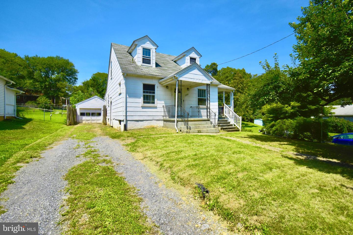 2531 HOCKMAN AVE, WINCHESTER, Virginia 22601, 2 Bedrooms Bedrooms, ,1 BathroomBathrooms,Residential,For sale,2531 HOCKMAN AVE,VAWI2008764 MLS # VAWI2008764