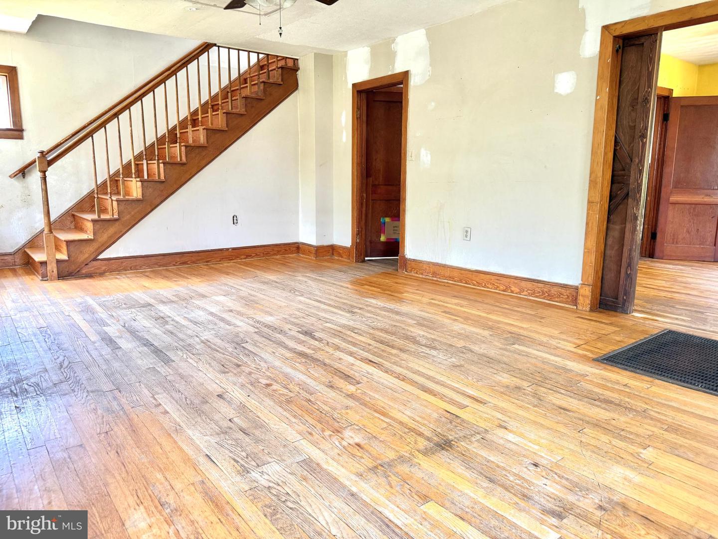2531 HOCKMAN AVE, WINCHESTER, Virginia 22601, 2 Bedrooms Bedrooms, ,1 BathroomBathrooms,Residential,For sale,2531 HOCKMAN AVE,VAWI2008764 MLS # VAWI2008764
