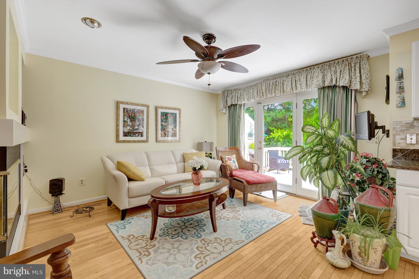 2711 BARONHURST DR, VIENNA, Virginia 22181, 4 Bedrooms Bedrooms, ,3 BathroomsBathrooms,Residential,For sale,2711 BARONHURST DR,VAFX2257498 MLS # VAFX2257498