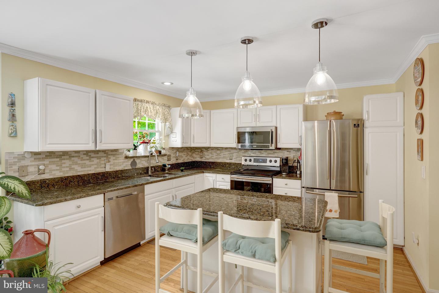 2711 BARONHURST DR, VIENNA, Virginia 22181, 4 Bedrooms Bedrooms, ,3 BathroomsBathrooms,Residential,For sale,2711 BARONHURST DR,VAFX2257498 MLS # VAFX2257498