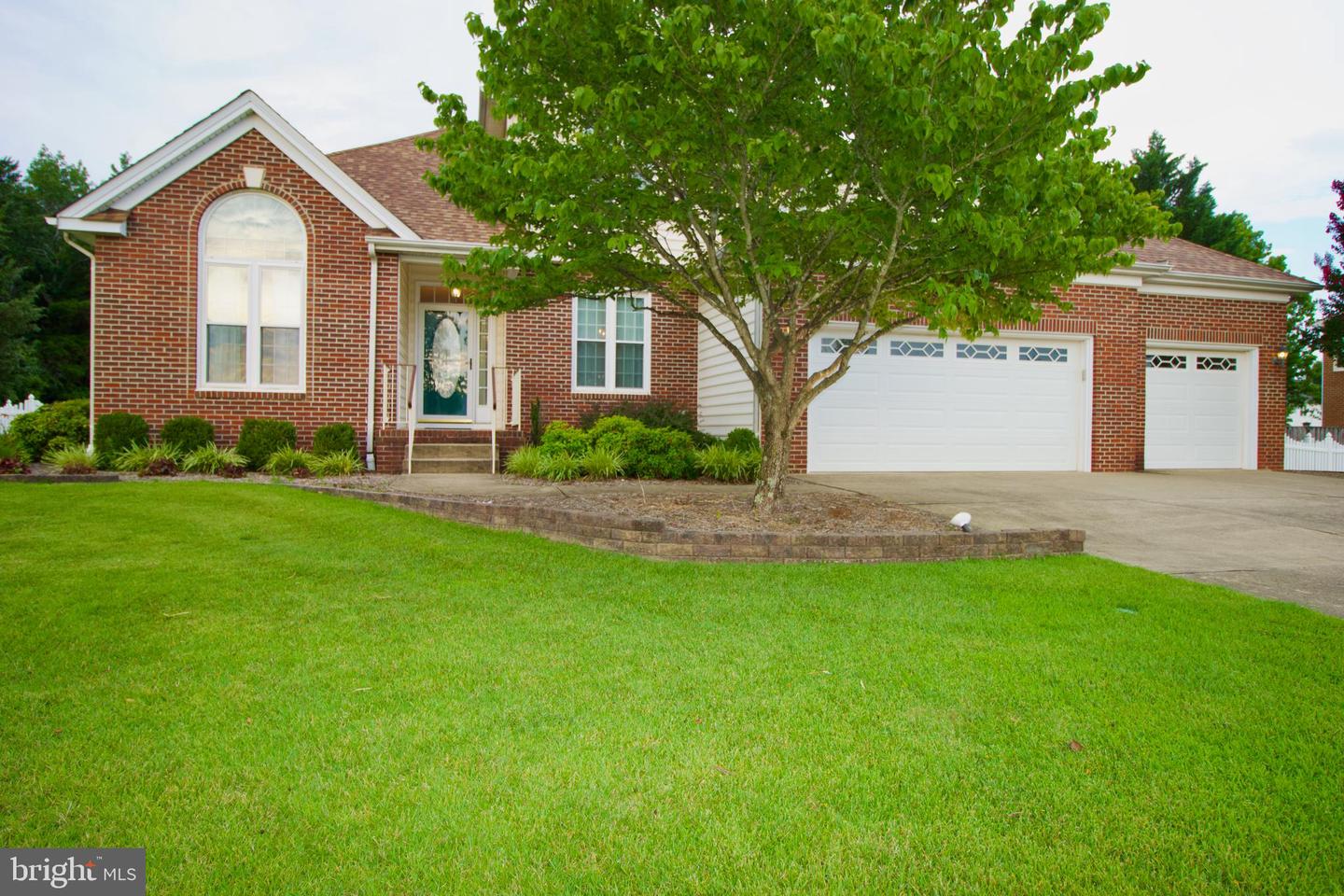 12015 BIG BEN BLVD, FREDERICKSBURG, Virginia 22407, 4 Bedrooms Bedrooms, ,3 BathroomsBathrooms,Residential,For sale,12015 BIG BEN BLVD,VASP2034920 MLS # VASP2034920