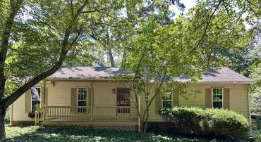 3985 WILLIAM CT, CHARLOTTESVILLE, Virginia 22901, 3 Bedrooms Bedrooms, ,2 BathroomsBathrooms,Residential,For sale,3985 WILLIAM CT,667229 MLS # 667229