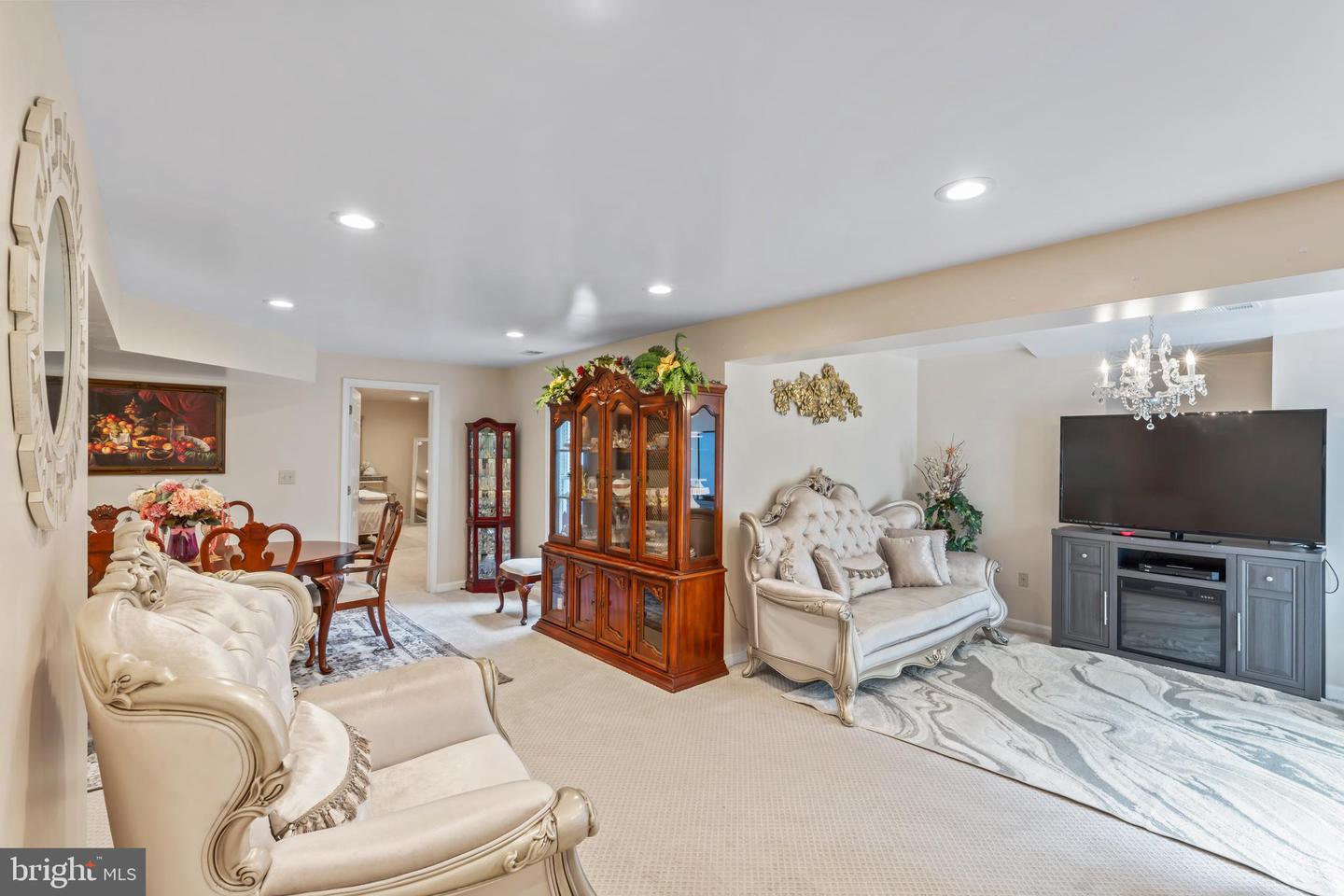 12535 MISTY WATER DR, HERNDON, Virginia 20170, 5 Bedrooms Bedrooms, ,3 BathroomsBathrooms,Residential,For sale,12535 MISTY WATER DR,VAFX2257686 MLS # VAFX2257686
