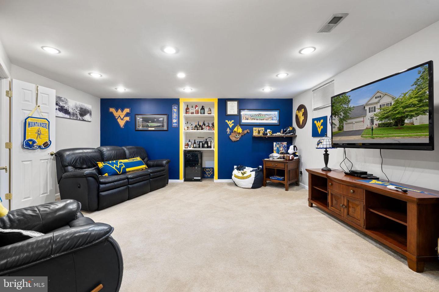 9744 RUNNER STONE PL, BRISTOW, Virginia 20136, 3 Bedrooms Bedrooms, ,3 BathroomsBathrooms,Residential,For sale,9744 RUNNER STONE PL,VAPW2100074 MLS # VAPW2100074