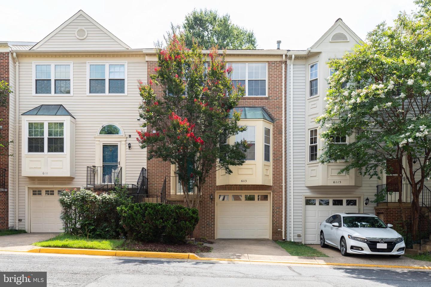 6113 GEORGE BAYLOR DR, CENTREVILLE, Virginia 20121, 3 Bedrooms Bedrooms, ,2 BathroomsBathrooms,Residential,For sale,6113 GEORGE BAYLOR DR,VAFX2257766 MLS # VAFX2257766