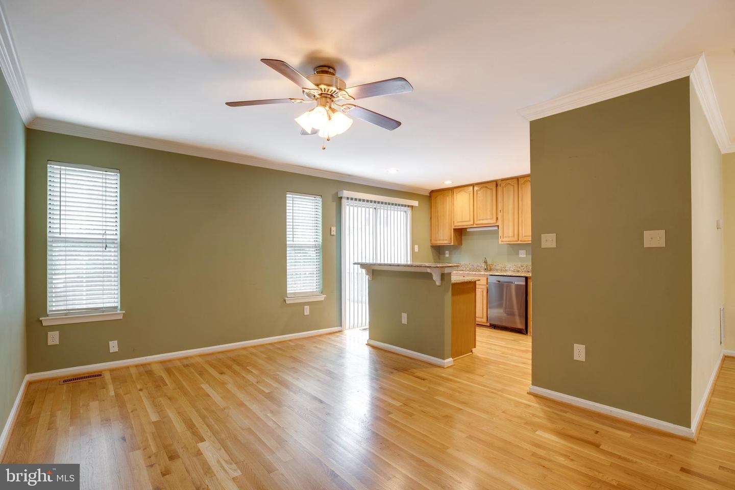 6113 GEORGE BAYLOR DR, CENTREVILLE, Virginia 20121, 3 Bedrooms Bedrooms, ,2 BathroomsBathrooms,Residential,For sale,6113 GEORGE BAYLOR DR,VAFX2257766 MLS # VAFX2257766
